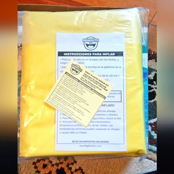 Squishmallow x Bigmouth inflatable pineapple pool float Maui the pineapple - Picture 3 of 5